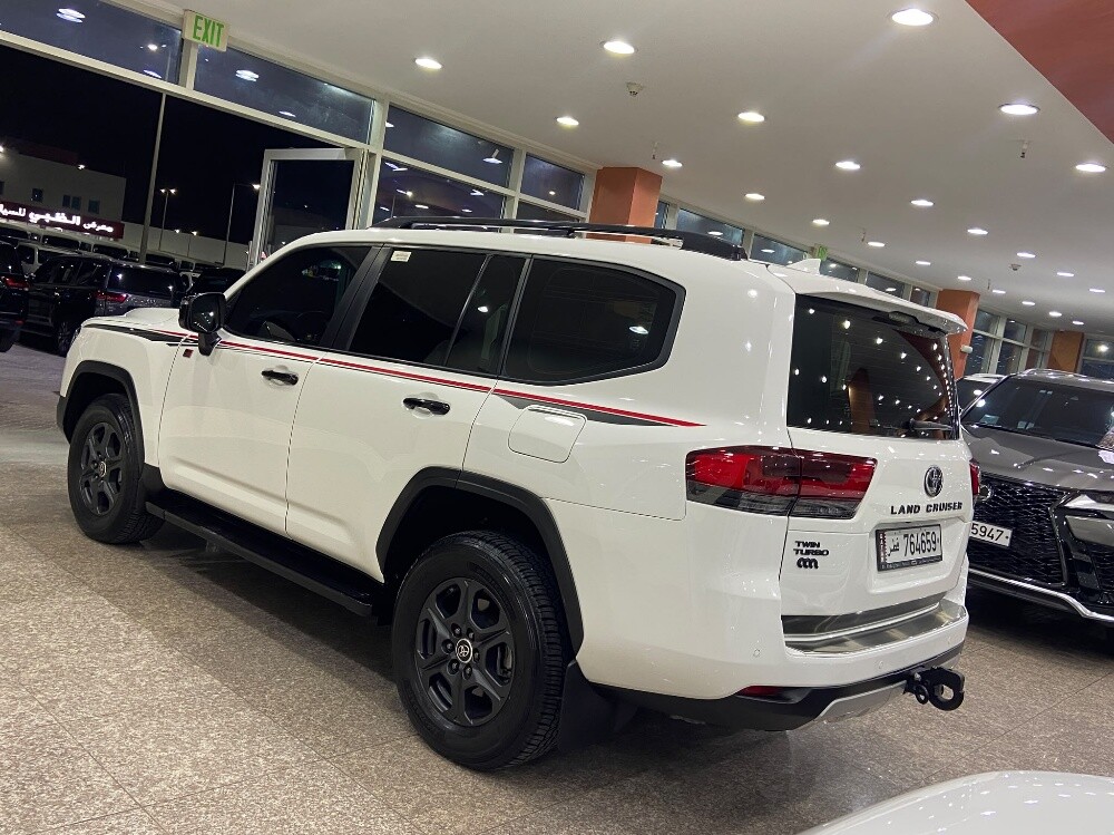 GR SPORT 2023 TWIN TURBO WHITE - 4