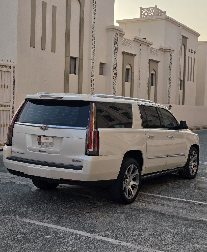 كاديلاك اسكاليد ٢٠١٥ فل اوبشن - 4