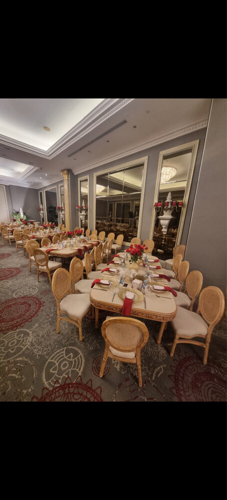طاولة طعام - 12