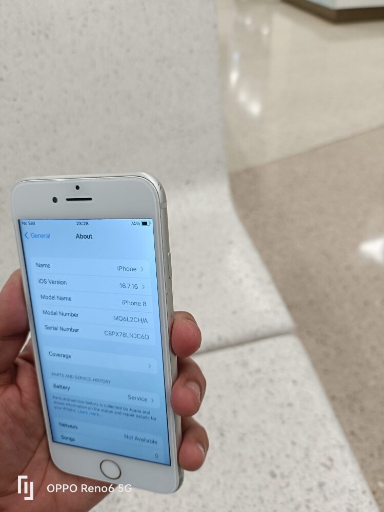 I phone 8 64GB - 2