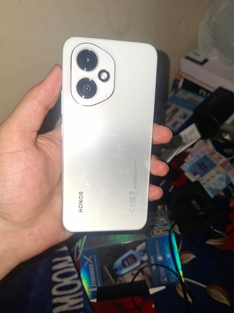 Honor 400 - 1