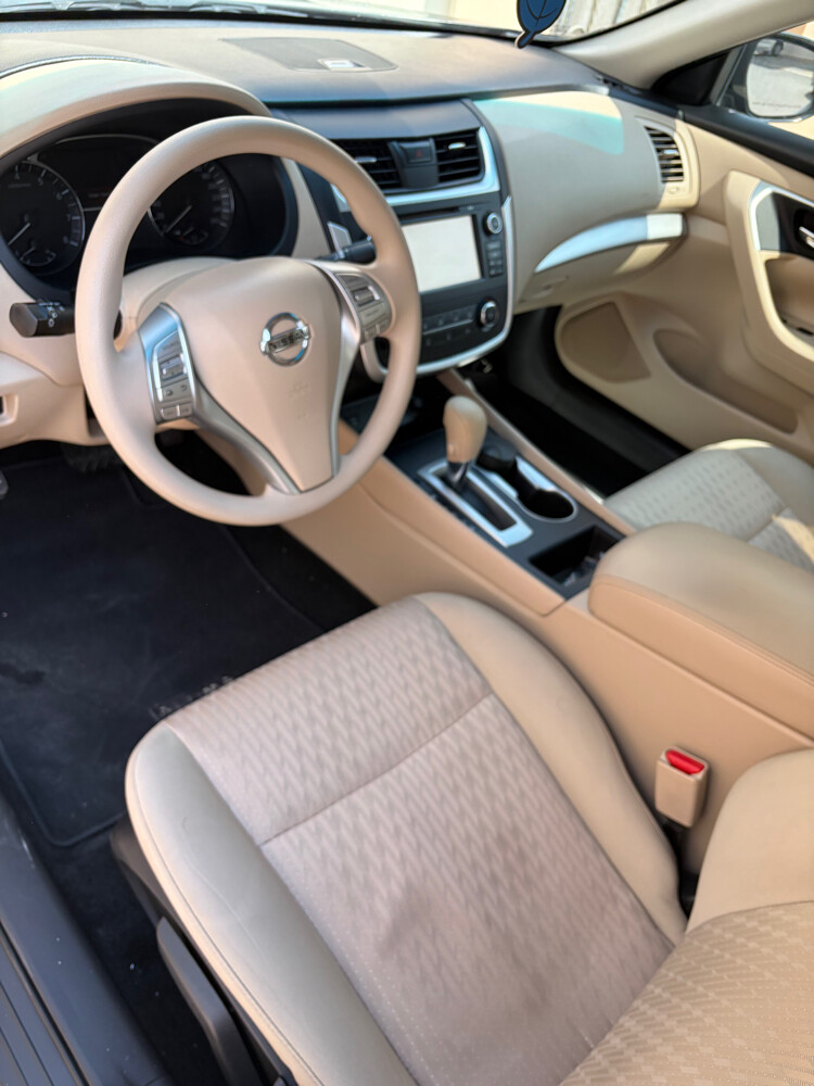 Nissan Altima - 3