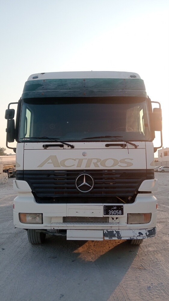 للبيع سيارة موديل 2003 - 1