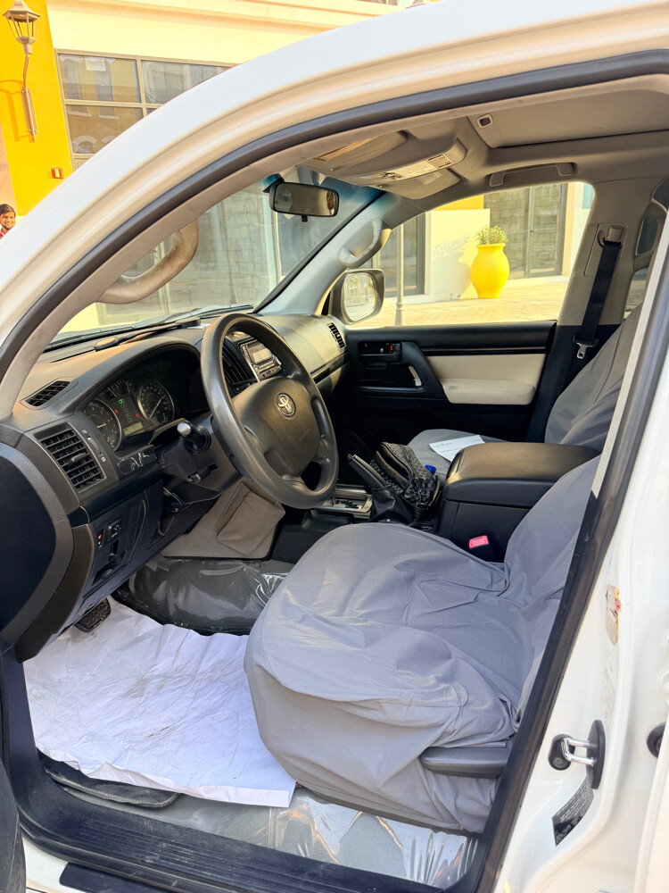 Toyota Land Cruiser GX 2011  - 14