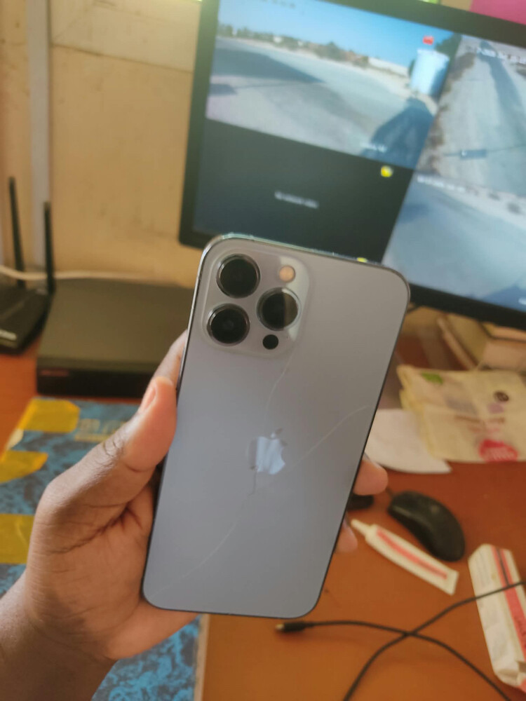 iPhone 13pro max  - 3