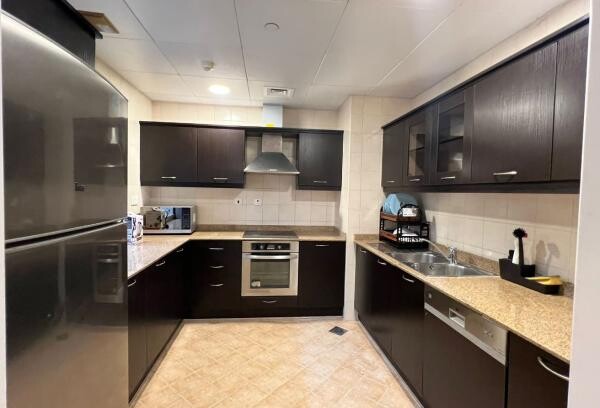 Modern 2-Bedroom Apartment - 3