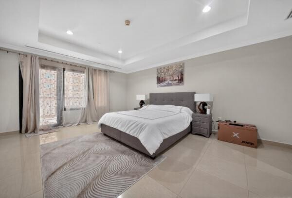 Spacious 2 BR Stunning Marina VieW - 6