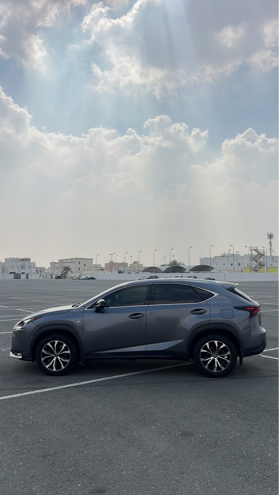 Lexus 200t with plate number  - 5
