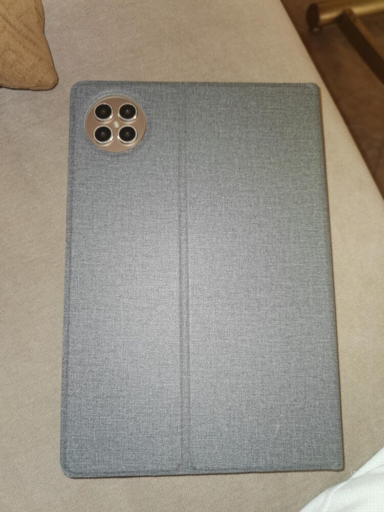change the screen in any iPad shop - 1