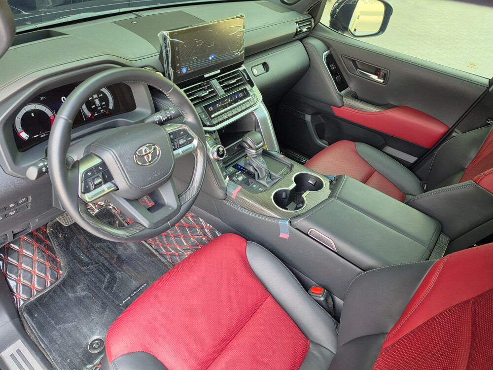 VXR Twin Turbo 2026  Mileage: 9,000 - 7