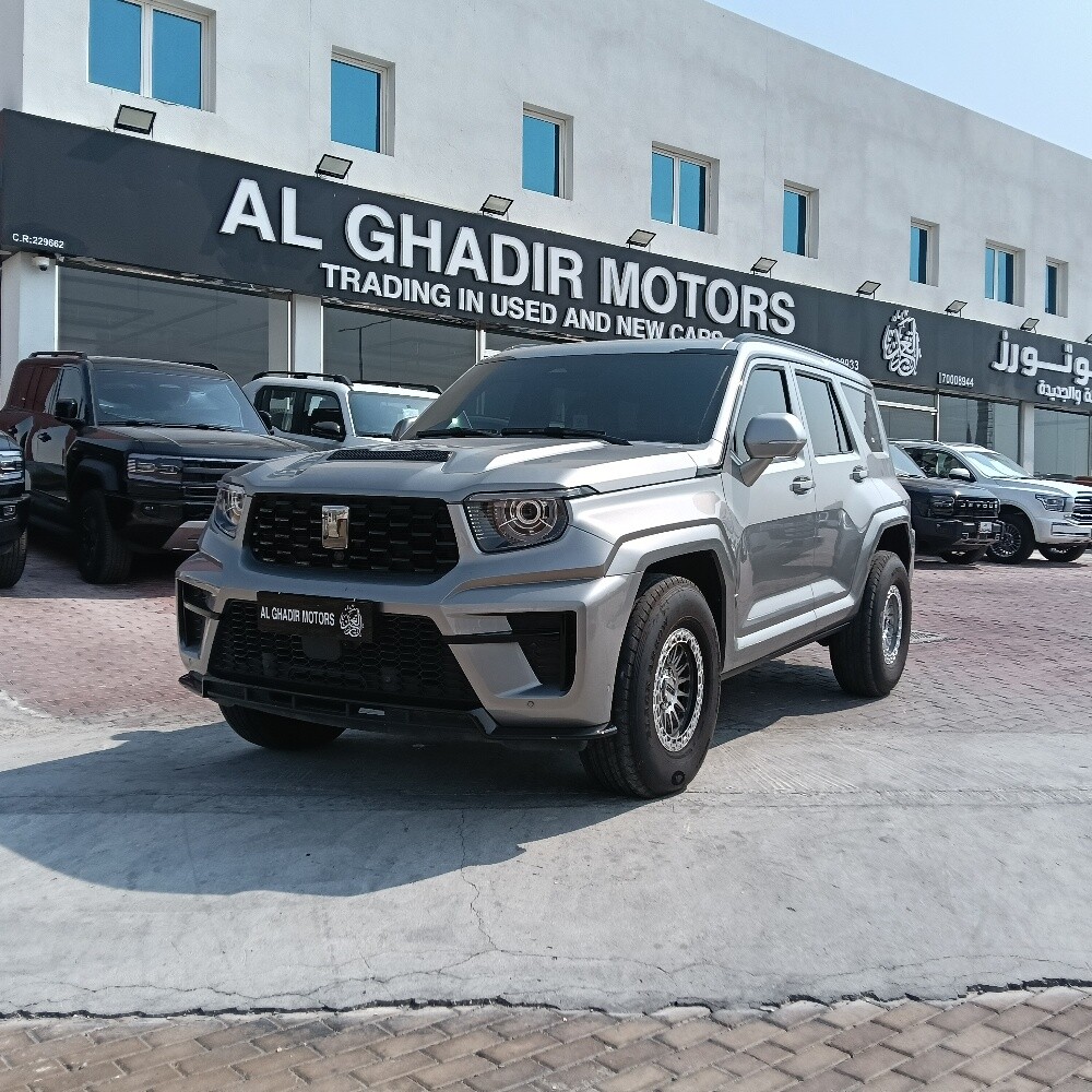 تانك 700 فضي 2026 - 1