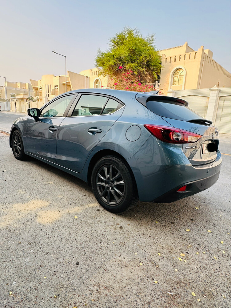 MAZDA 3 - 3