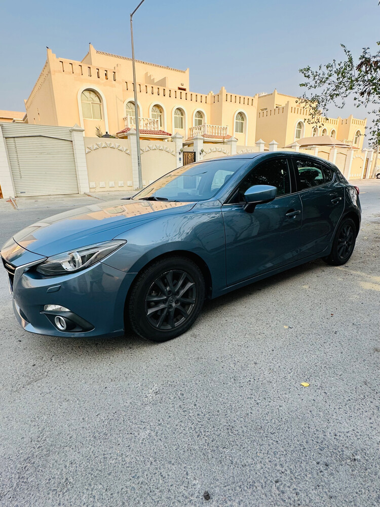 MAZDA 3 - 9