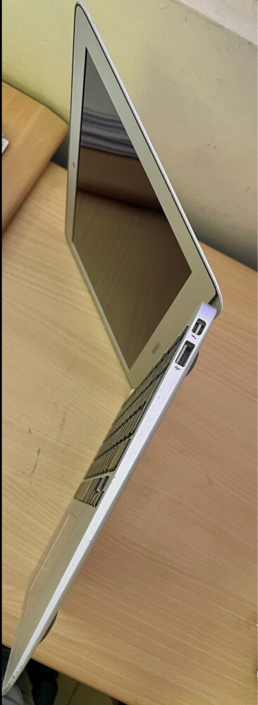 Apple Macbook air I5 - 2