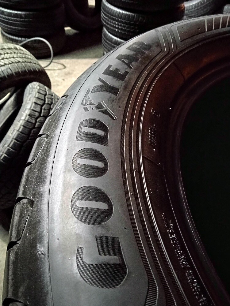275-60-20,,,,, Goodyear brand - 4