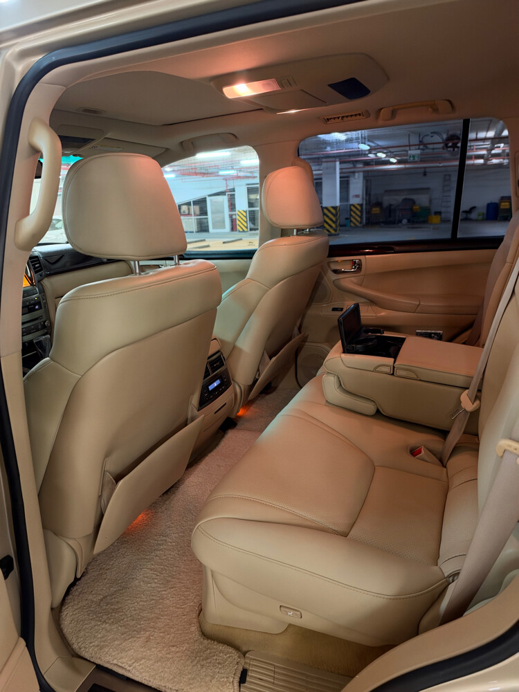 2011 Lexus LX570 ( Full wakala ) - 10