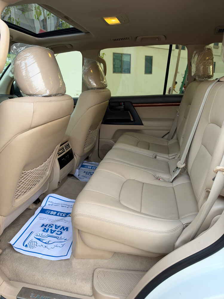 2015 Gxr V8 Limited (Leather+Diff) - 13