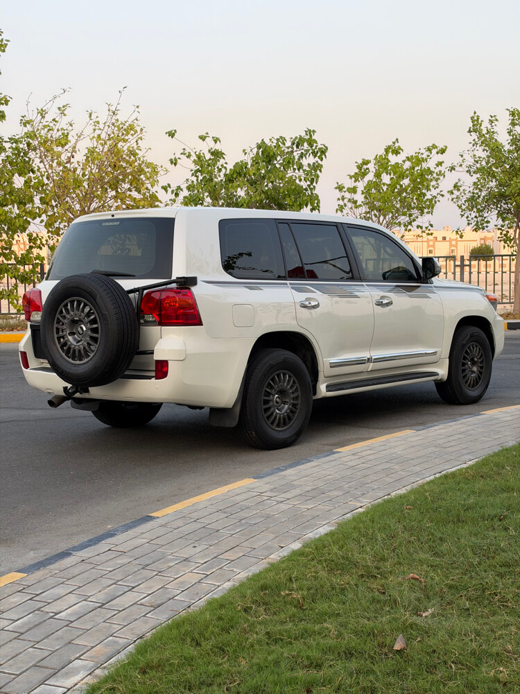 2015 Gxr V8 Limited (Leather+Diff) - 6