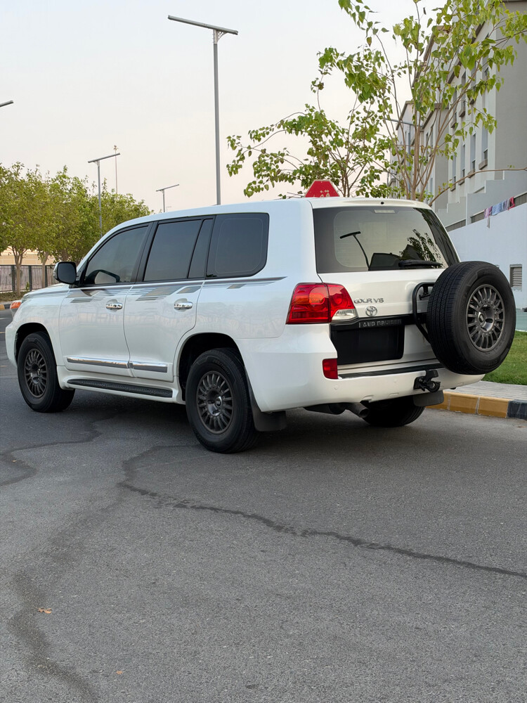 2015 Gxr V8 Limited (Leather+Diff) - 3