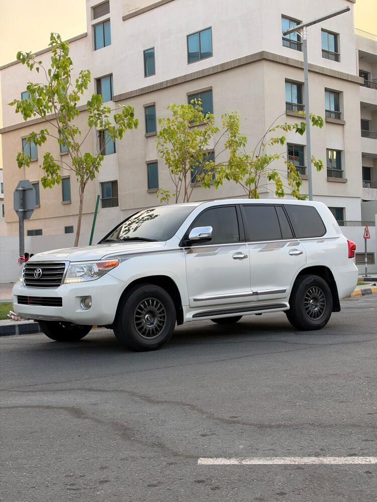 2015 Gxr V8 Limited (Leather+Diff) - 11