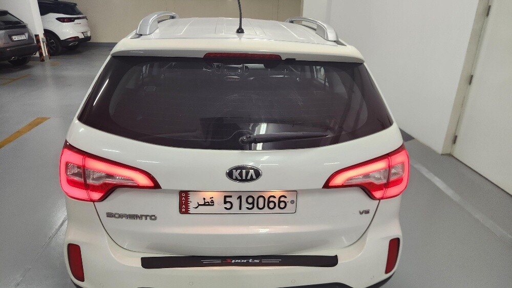 Kia Sorento - 4