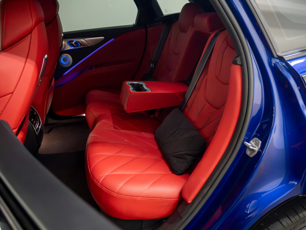 BMW XM 2023 - 12