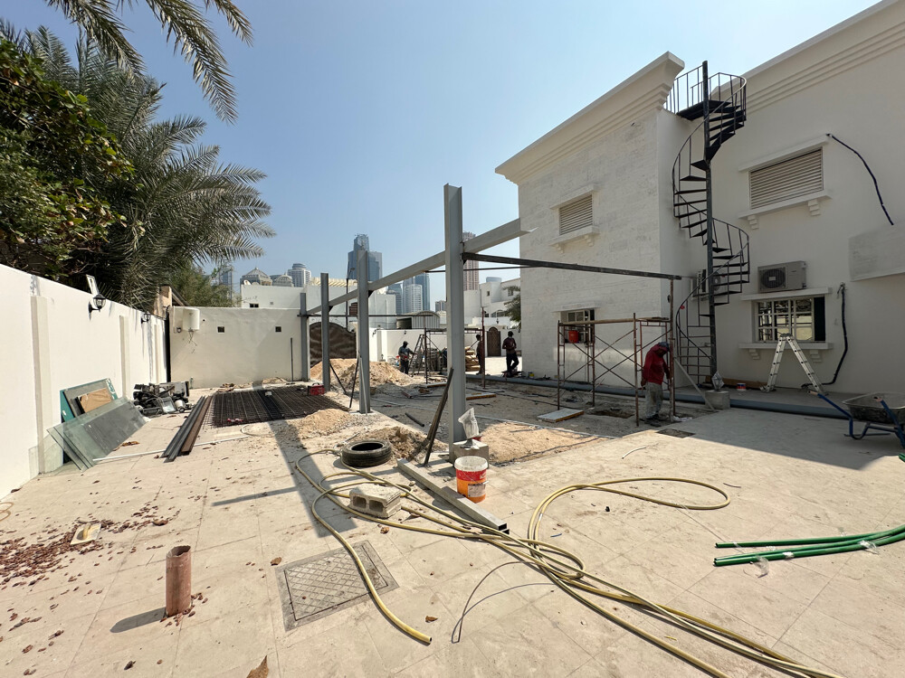 Villa in Al Dafna on the main road - 11
