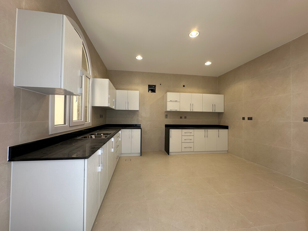 Villa for rent in Al Dafna West Bay - 2