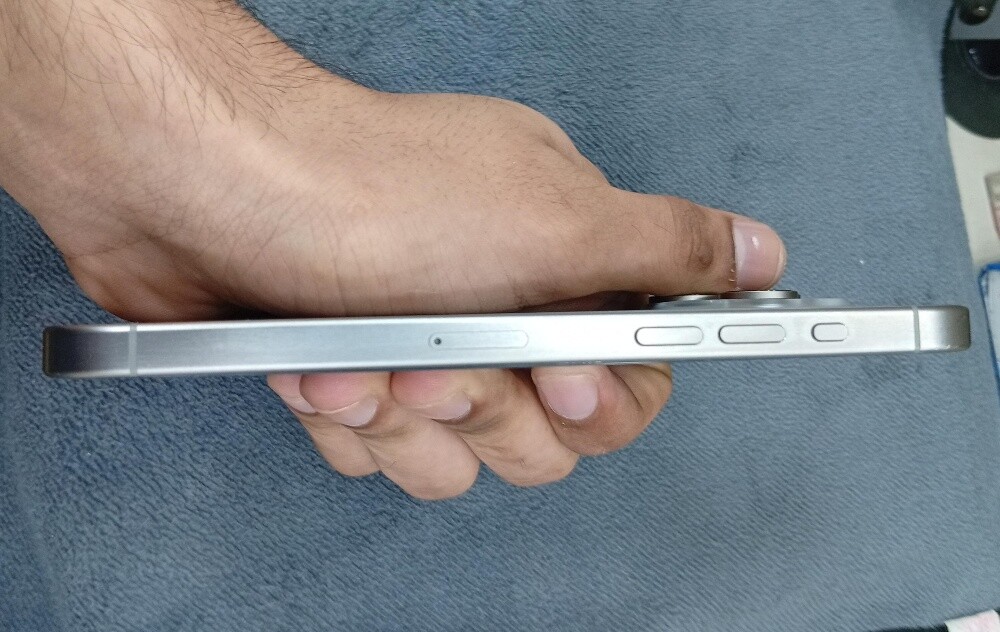 15 pro max 256GB Arabic - 2