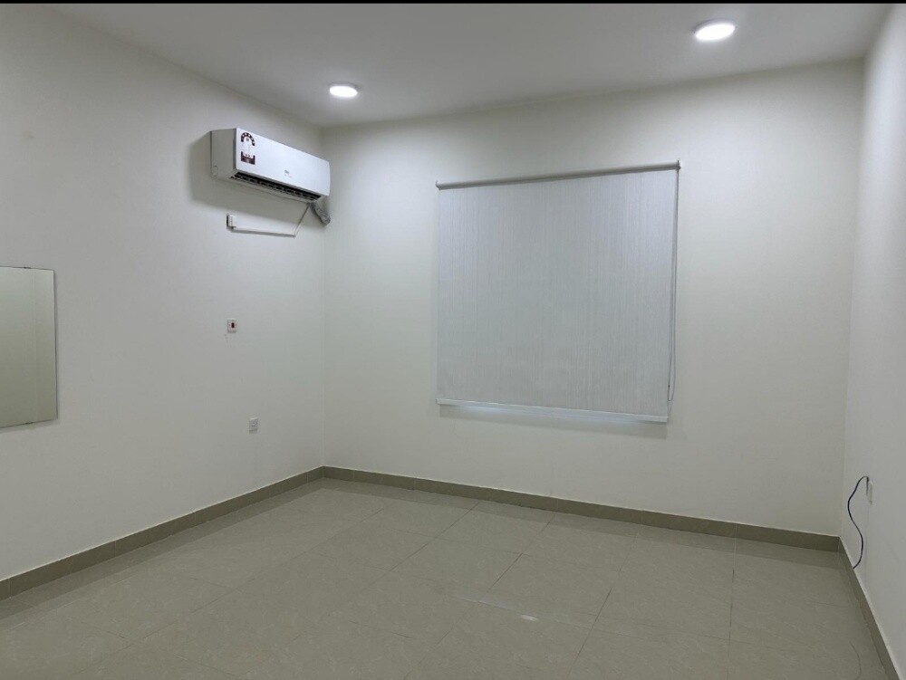 فلا سكنيه للإيجار في الوكير - 2
