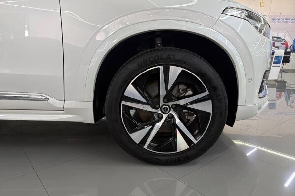VOLVO XC90 2.0L 2024 B5 - 5