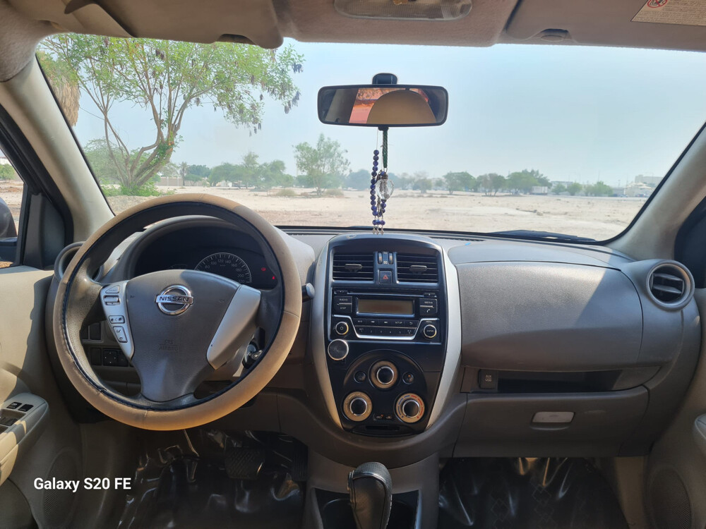 Nissan sunny full option  - 10