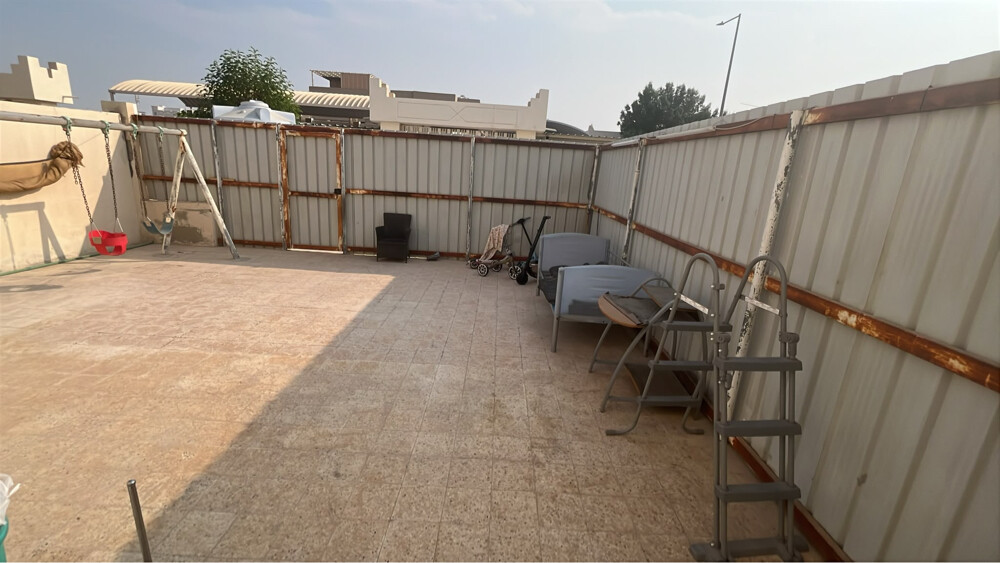 للبيع كيربي مع تيوبات - 2