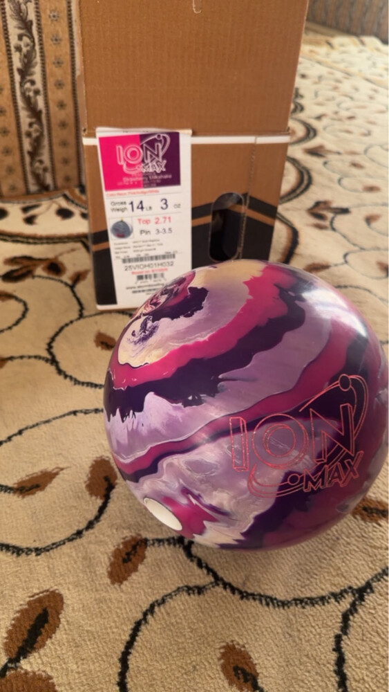bowling ball 14 lb - 1