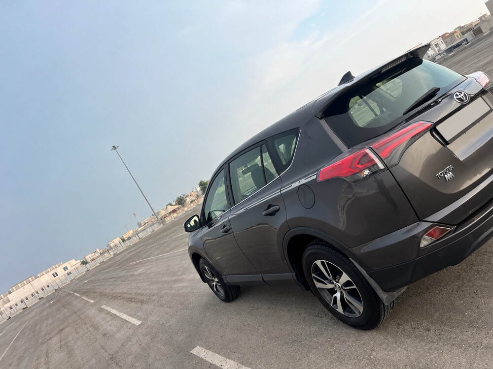 TOYOTA RAV4 2017 LOW MILEAGE - 3