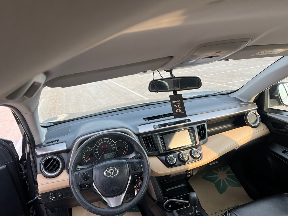 TOYOTA RAV4 2017 LOW MILEAGE - 6