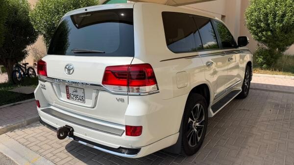 Toyota Land Cruiser GXR 2018 - 11