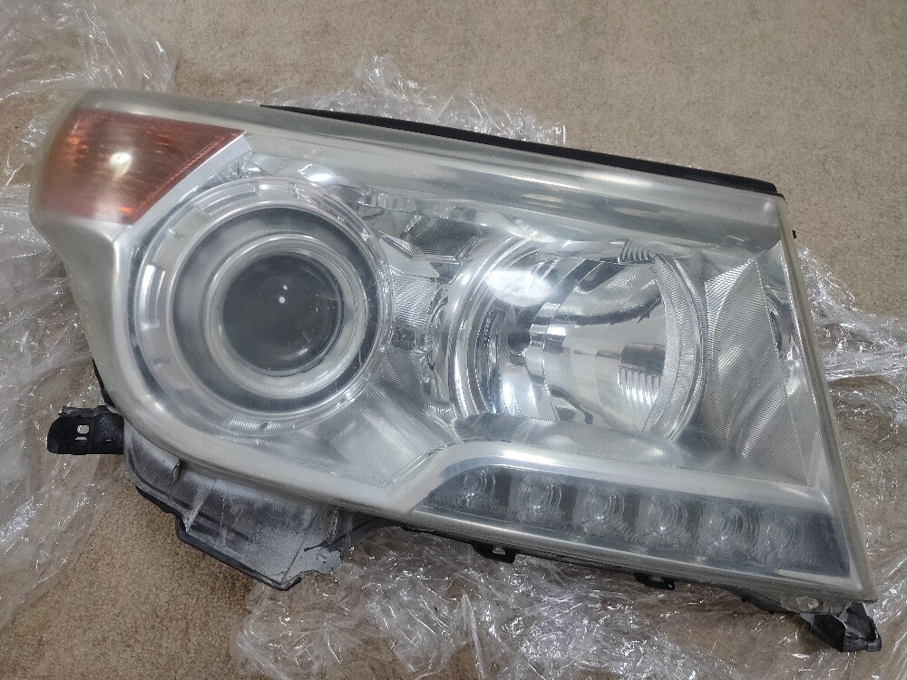 Headlight land cruiser 2012 to 2015 - 2