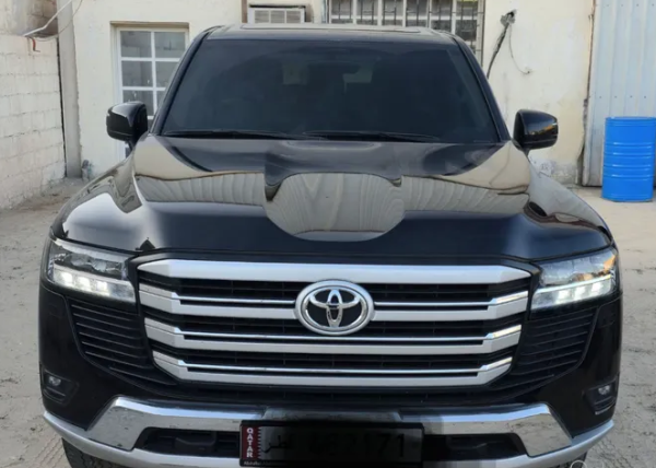 Land Cruiser GXR Twin Turbo - 1