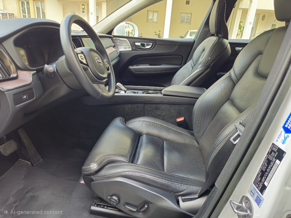 2023 Volvo XC60 B5 - 8