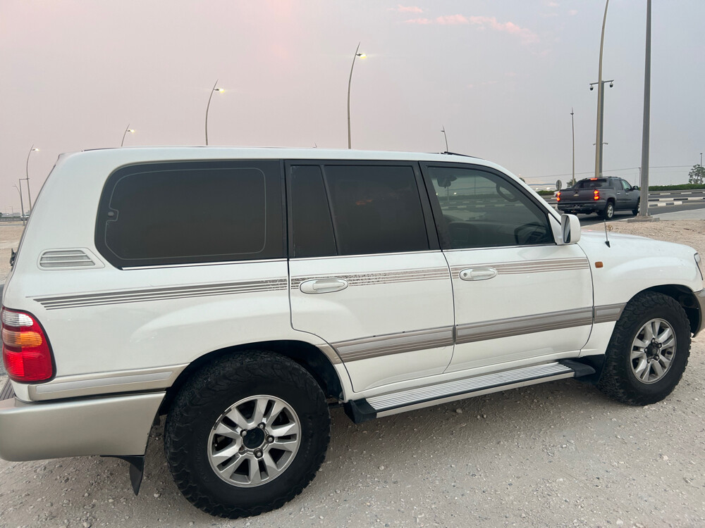 Land Cruiser  - 3