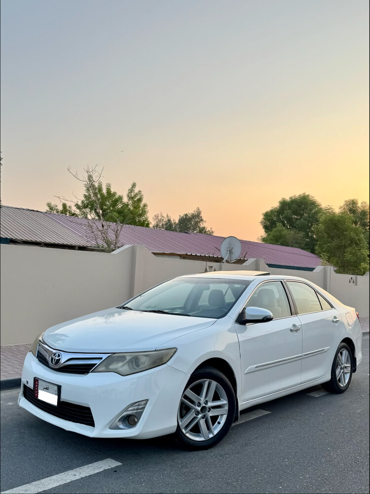 Toyota Camry GLX 2014 Full Option - 1
