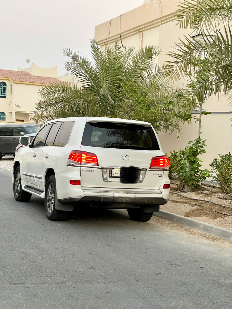 لكسز  ٥٧٠ - 3