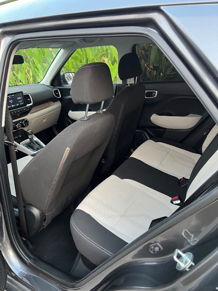 hyundai venue - 5