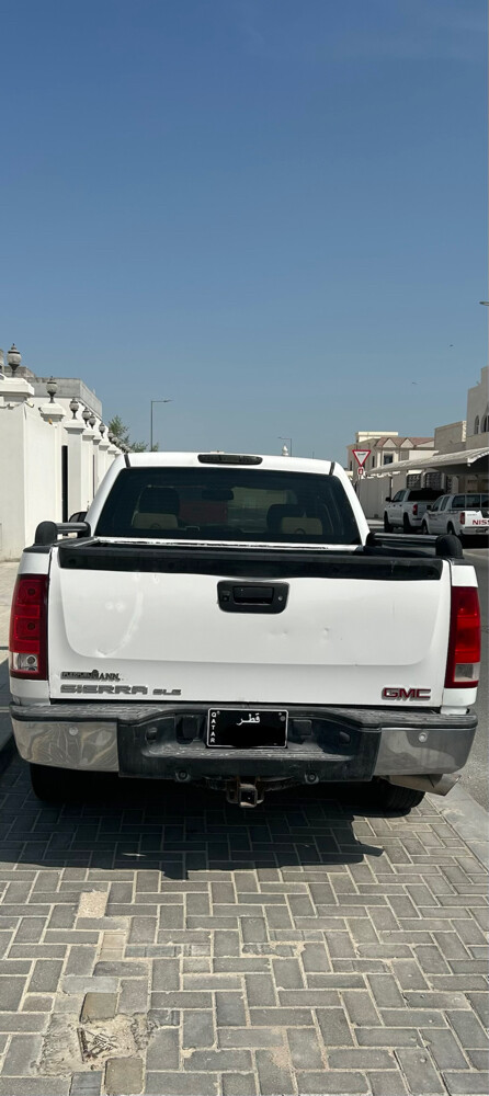 جي ام سي 2011 - 2
