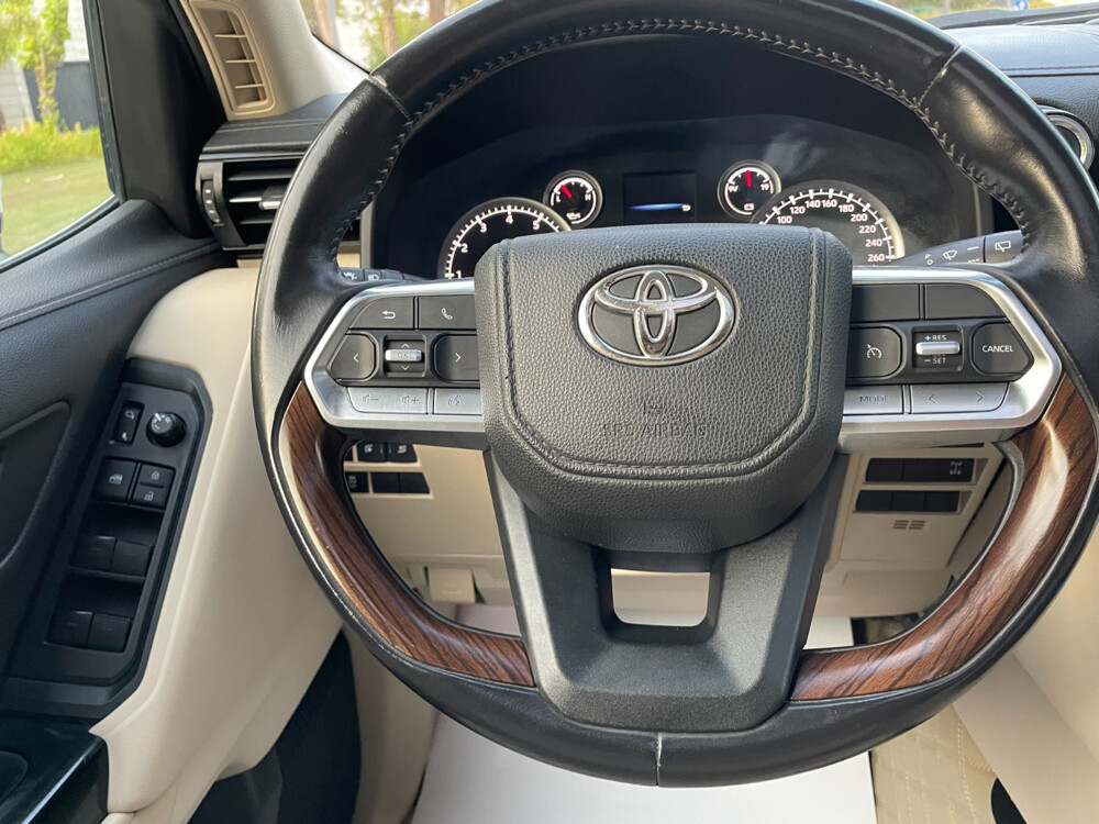 Land Cruiser 2022 Twin Turbo - 13
