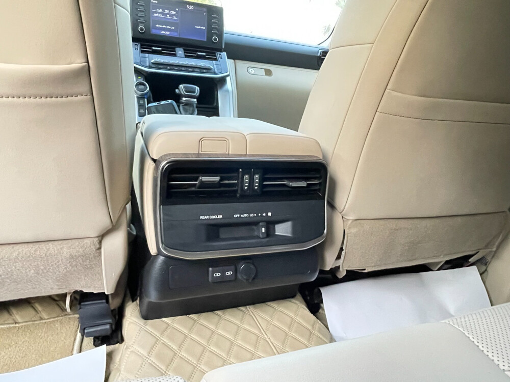 Land Cruiser 2022 Twin Turbo - 9