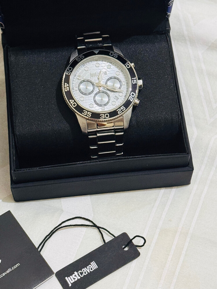 A luxury watch from Cavalli - 2