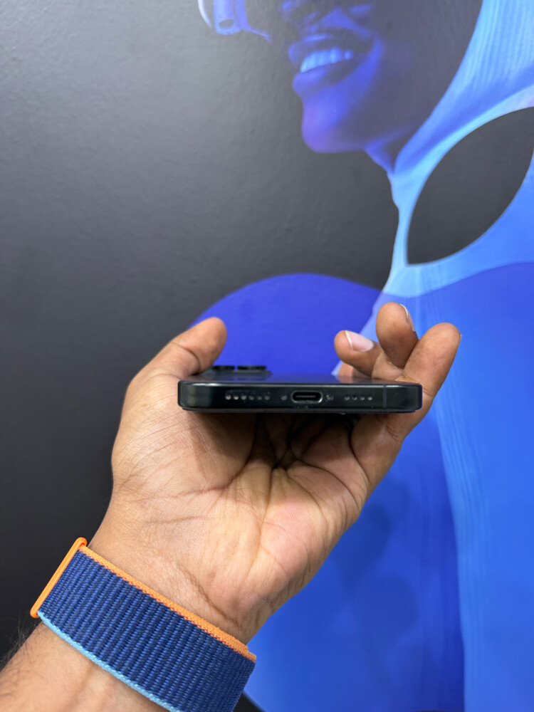 16 pro max 1TB - 5