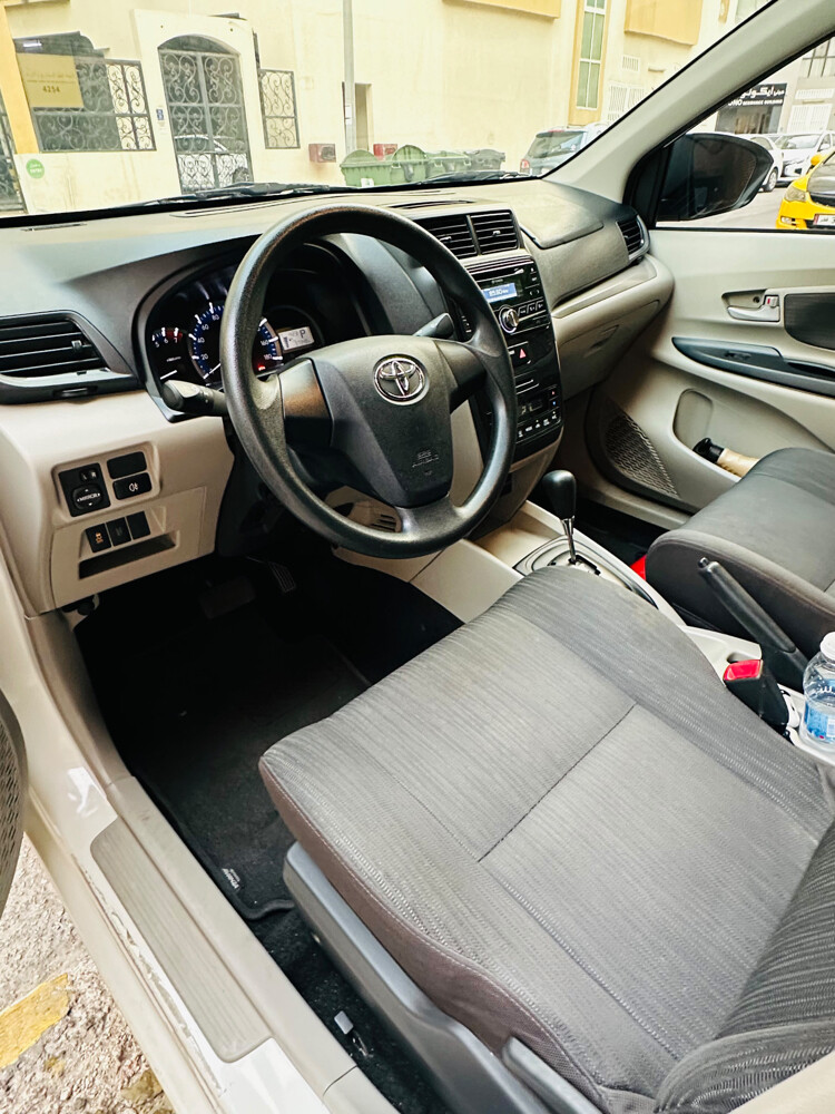 Toyota Azanza Like New - 6